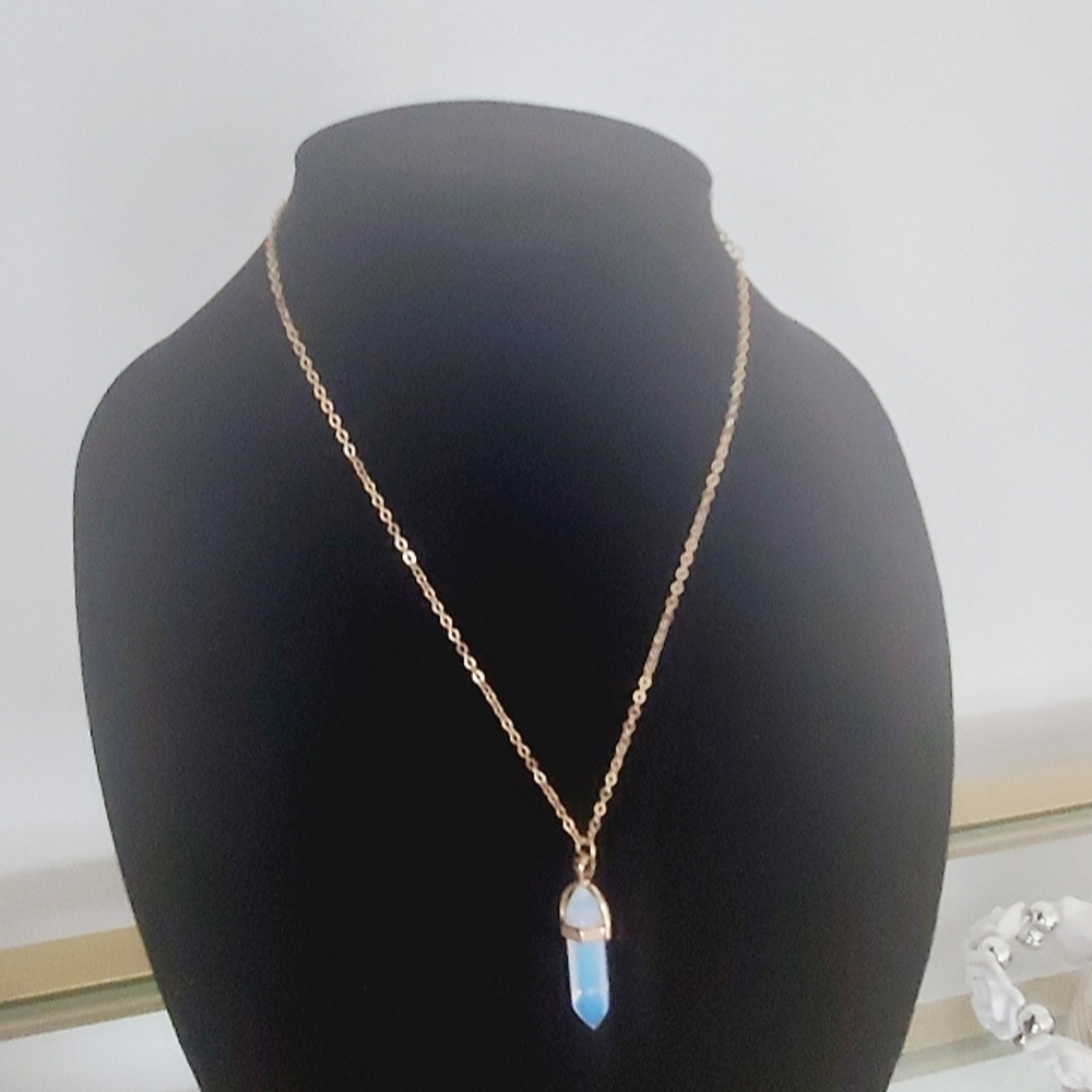 Blue Ice Crystal Hexagonal Pendant Necklace🌴